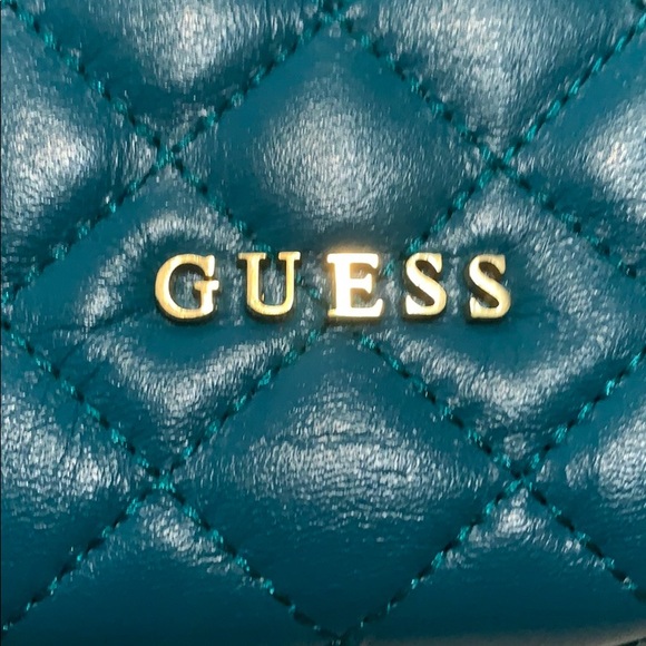 Guess (9) - Picture 4 of 5